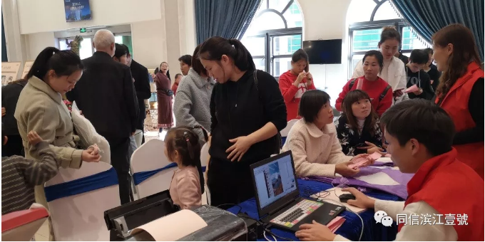 愛心定制抱枕，把幸福抱回家